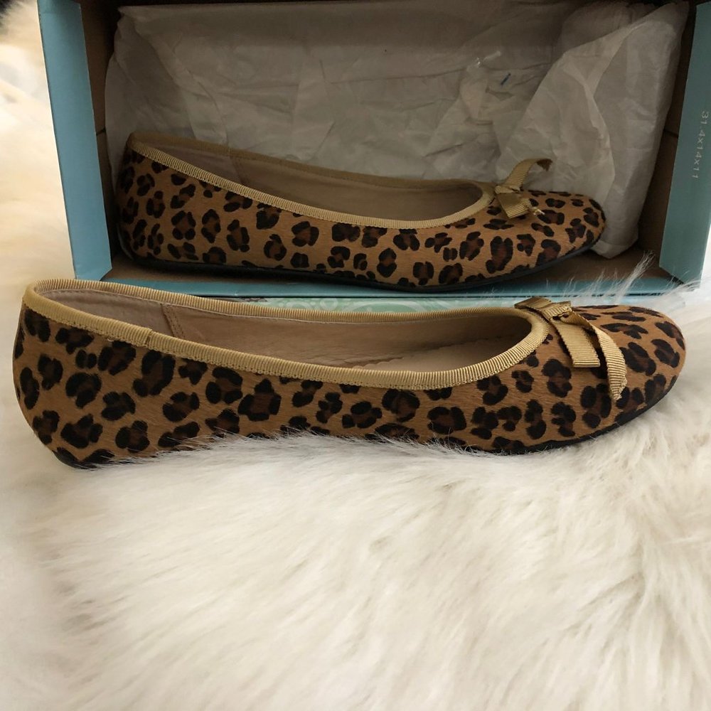 Leopard flat shoes